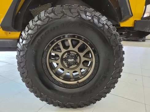 Used 2019 Jeep Wrangler Unlimited Rubicon w/ Cold Weather Group AWD/4WD image 12
