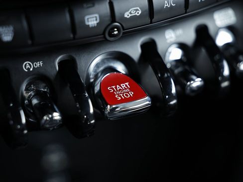 Used 2023 MINI Cooper S image 38