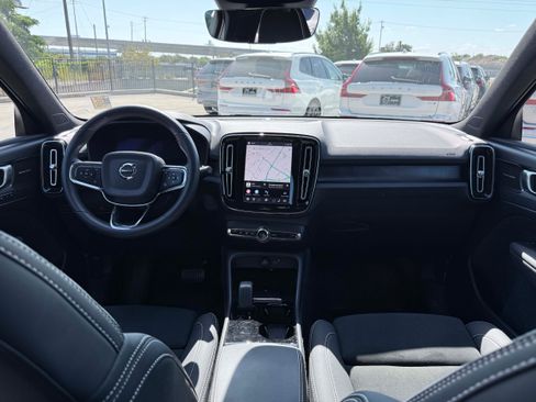 Certified 2023 Volvo XC40 Recharge Ultimate w/ Protection Package Premier AWD/4WD image 13