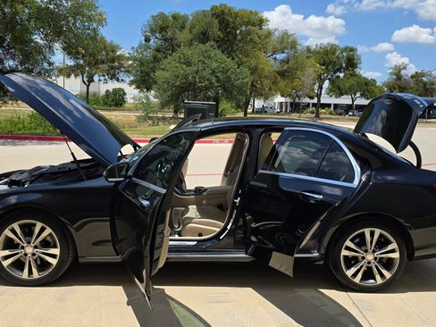 Used 2015 Mercedes-Benz C 300 Sedan image 16