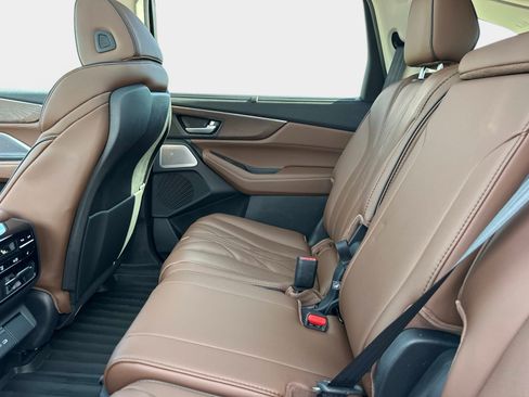 Used 2026 Acura MDX SH-AWD w/ Advance Package image 14