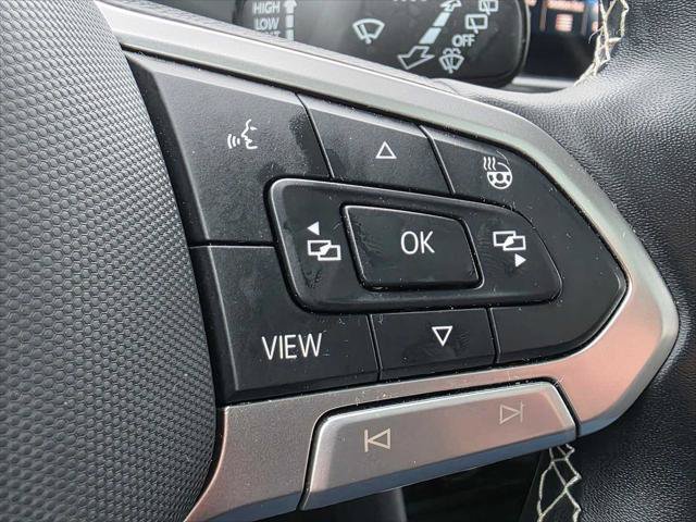 Used 2024 Volkswagen Taos SEL AWD/4WD image 31