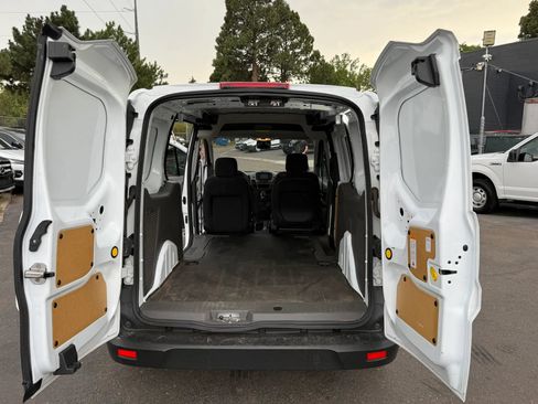 Used 2022 Ford Transit Connect XL FWD image 16
