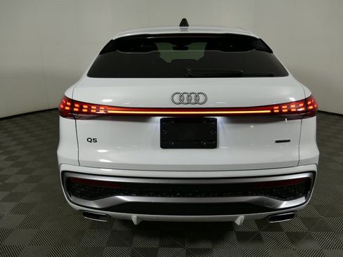 New 2025 Audi Q5 Premium Plus image 4