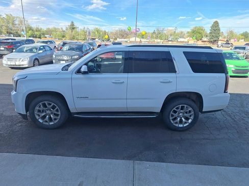 Used 2017 GMC Yukon SLT image 5