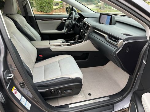 Used 2016 Lexus RX 450h AWD image 25