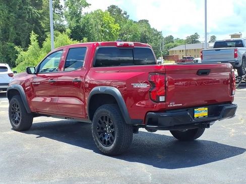 Used 2025 Chevrolet Colorado Trail Boss AWD/4WD image 7