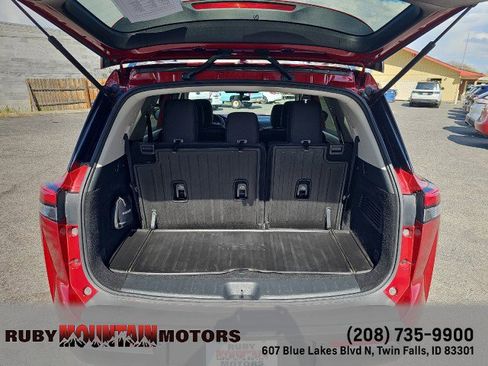 Used 2024 Nissan Pathfinder SV w/ Cargo Package image 28