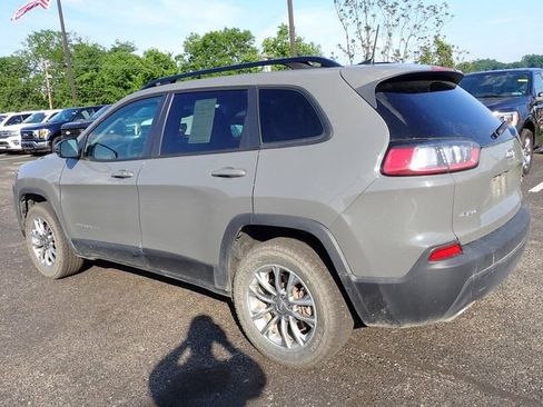 Used 2022 Jeep Cherokee Latitude Lux AWD/4WD image 4