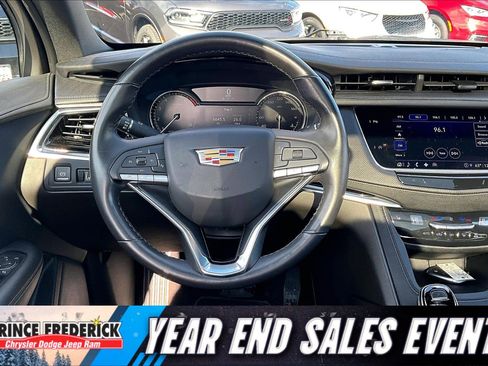 Used 2023 Cadillac XT6 Luxury image 5