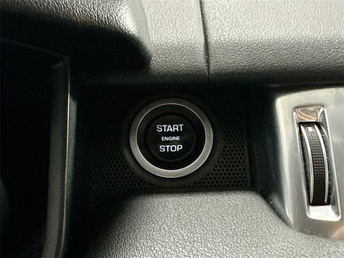 Used 2016 Land Rover Range Rover Sport HSE image 36