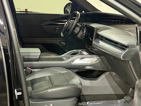 Used 2024 Lincoln Nautilus Reserve w/ Equipment Group 202A image 48