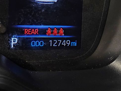 Used 2022 Toyota Corolla LE w/ Body Protection Package (TMS) FWD image 28