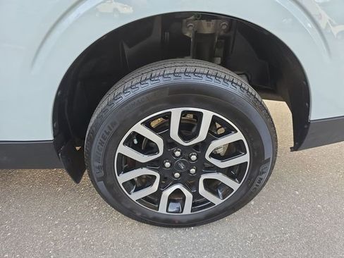 Used 2023 Ford Maverick Lariat w/ Lariat Luxury Package image 48