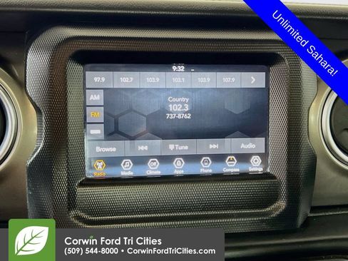 Used 2020 Jeep Wrangler Unlimited Sahara AWD/4WD image 21