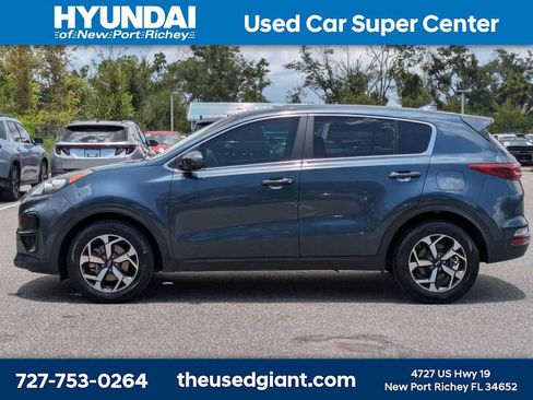 Used 2021 Kia Sportage LX FWD image 2