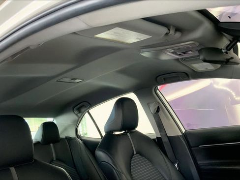 Used 2023 Toyota Camry SE image 30