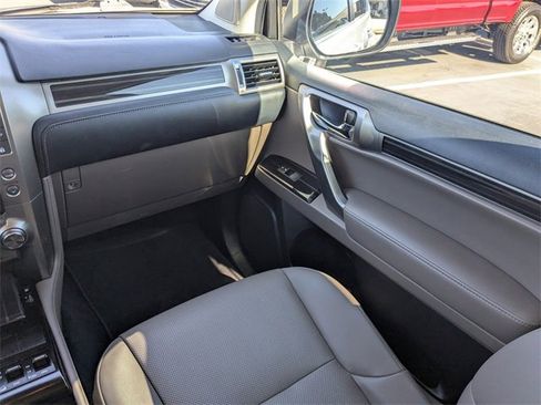 Used 2021 Lexus GX 460 Premium image 18