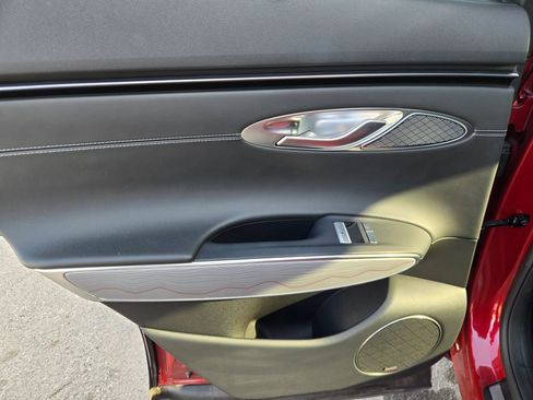 Used 2023 Genesis GV70 2.5T w/ Advanced Package image 12