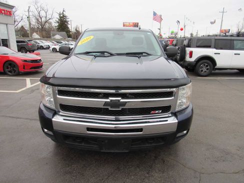Used 2010 Chevrolet Silverado 1500 LT w/ Exterior Plus Package image 2