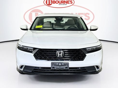 Used 2023 Honda Accord Touring image 6