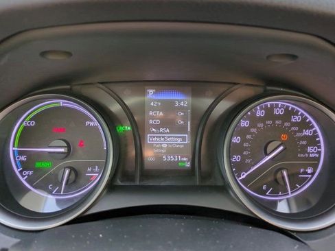 Certified 2022 Toyota Camry SE w/ Cold Weather Package image 11