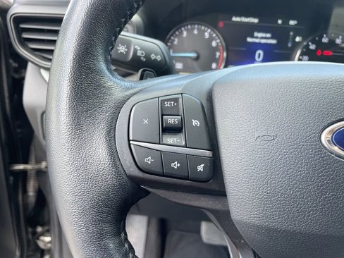 Used 2020 Ford Explorer XLT image 27