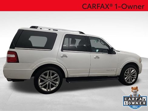 Used 2016 Ford Expedition Platinum image 2
