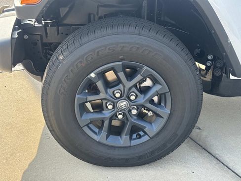 New 2026 Jeep Gladiator Sport AWD/4WD image 4