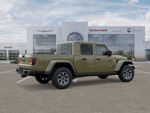 New 2025 Jeep Gladiator Sport w/ Premium Package image 4