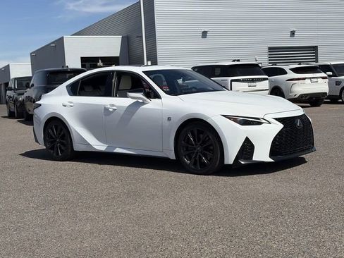 Used 2022 Lexus IS 350 F Sport image 4