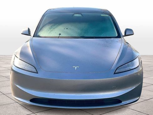 Used 2025 Tesla Model 3 Long Range image 3