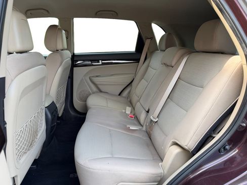 Used 2014 Kia Sorento LX AWD/4WD image 19