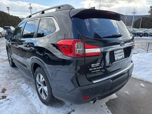 Used 2019 Subaru Ascent Premium image 8