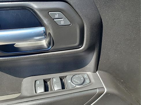 Used 2021 Chevrolet Silverado 1500 Custom Trail Boss AWD/4WD image 14
