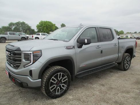 New 2026 GMC Sierra 1500 AT4 w/ AT4 Premium Package AWD/4WD image 12
