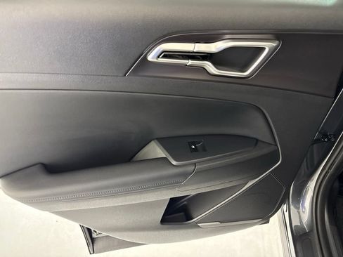 New 2026 Kia Sportage EX FWD image 23