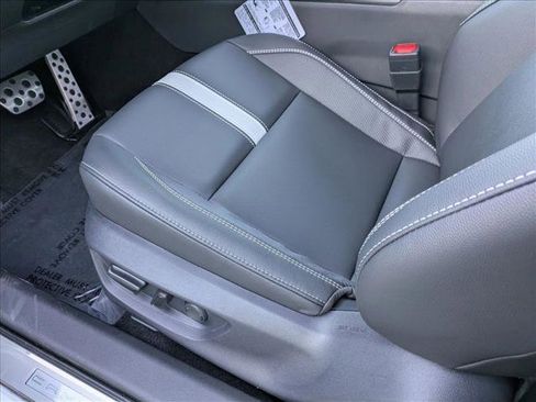 New 2026 Toyota Camry SE FWD image 4