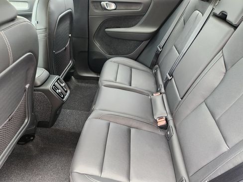 New 2026 Volvo XC40 B5 Ultra w/ Climate Package AWD/4WD image 19