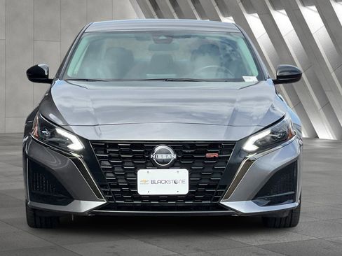 Used 2023 Nissan Altima 2.5 SR image 9