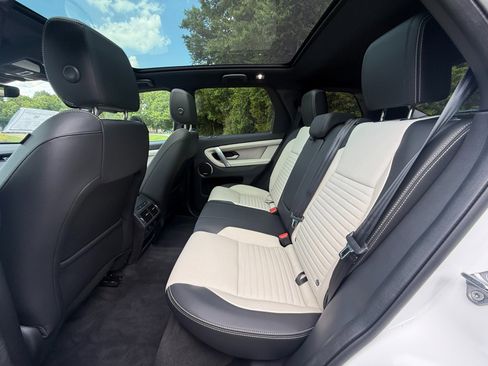 Used 2024 Land Rover Discovery Sport Dynamic SE image 22