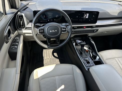 Used 2024 Kia Sorento S FWD image 20