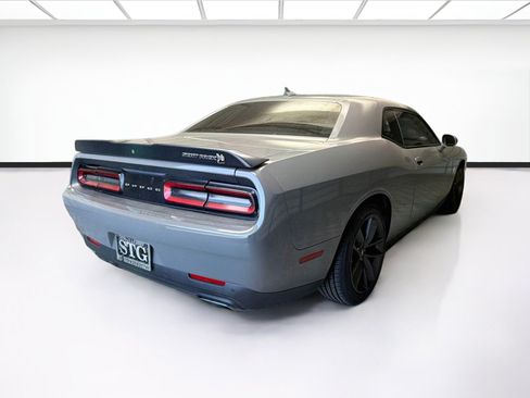 Used 2019 Dodge Challenger R/T Scat Pack RWD image 6