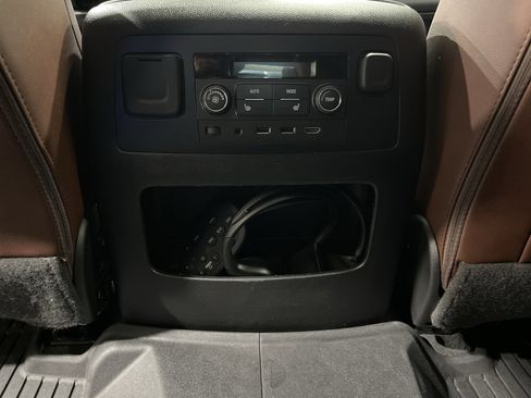 Used 2019 Chevrolet Tahoe Premier w/ Premier Plus Edition image 21