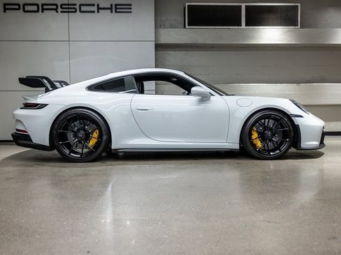 Used 2022 Porsche 911 GT3 image 18