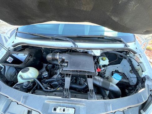 Used 2012 Mercedes-Benz Sprinter 2500 image 37