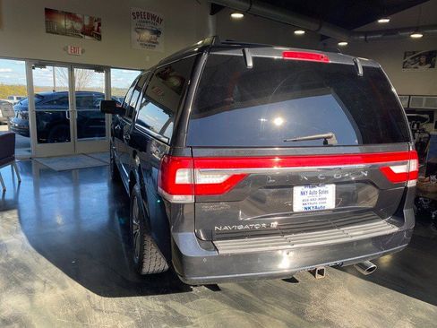 Used 2015 Lincoln Navigator L L image 6