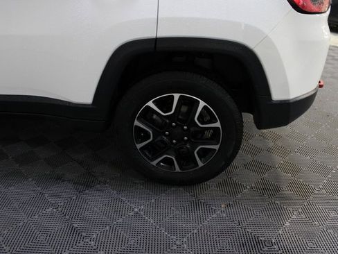 Used 2020 Jeep Compass Trailhawk image 9