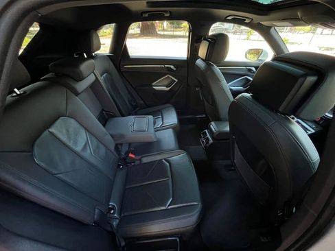 Used 2021 Audi Q3 2.0T Premium image 8