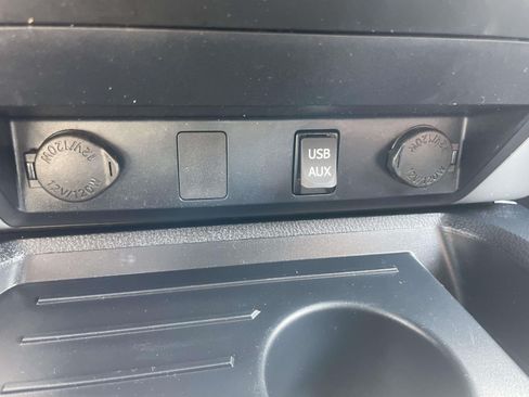 Used 2019 Toyota Tundra SR5 AWD/4WD image 29